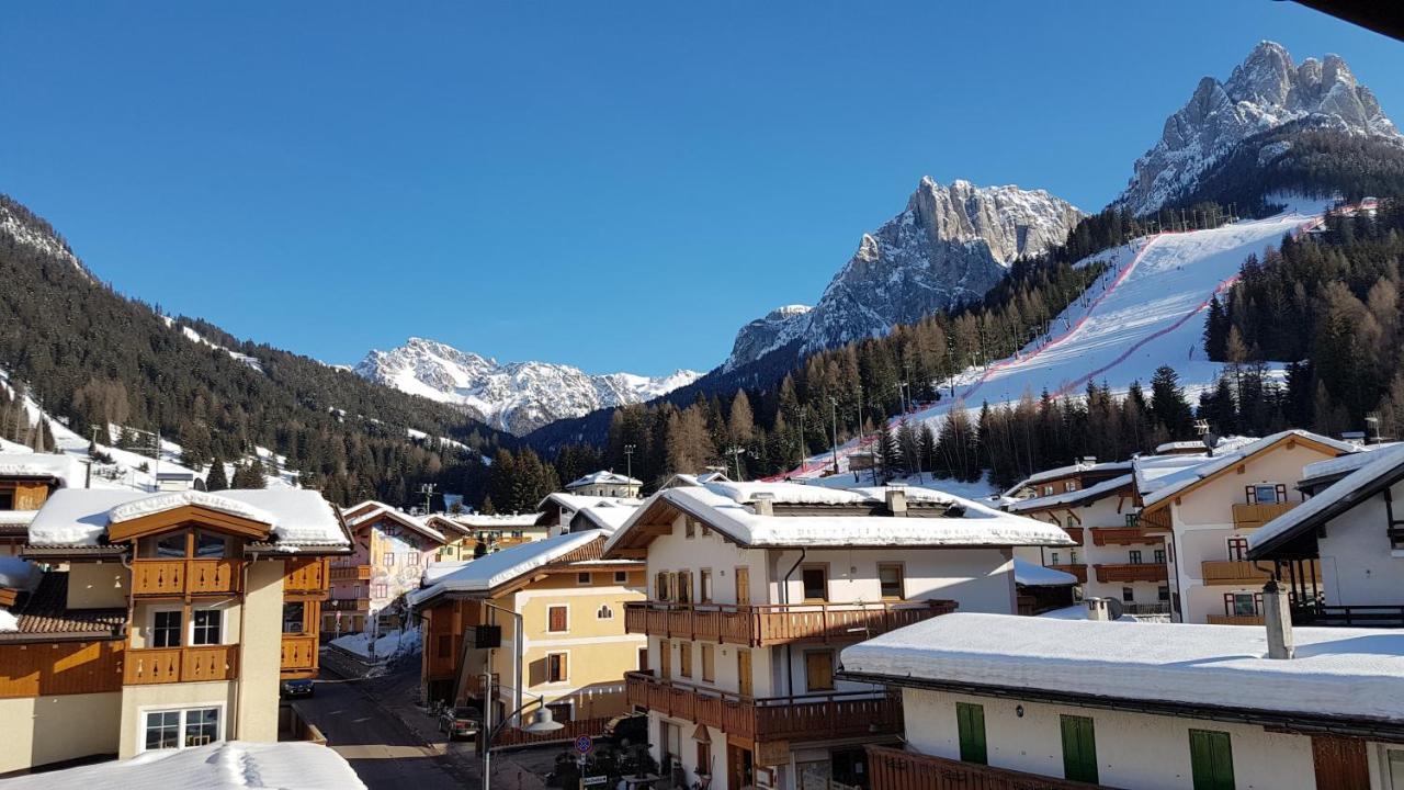 Casa Paola Lejlighed Pozza di Fassa Eksteriør billede